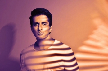 UP girl will walk again, thanks to actor Sonu Sood